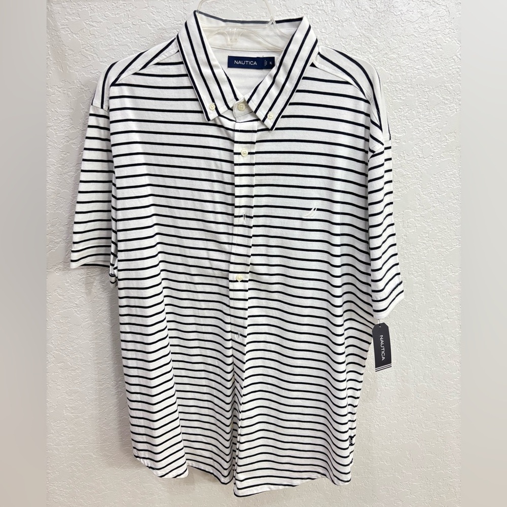 Nautica Men's Classic Black and White Striped Shirt